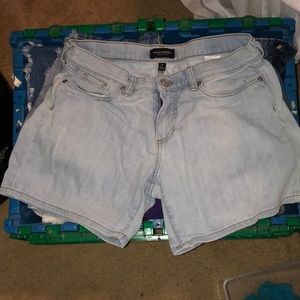 Light wash Banana Republic size 2 Denim Shorts